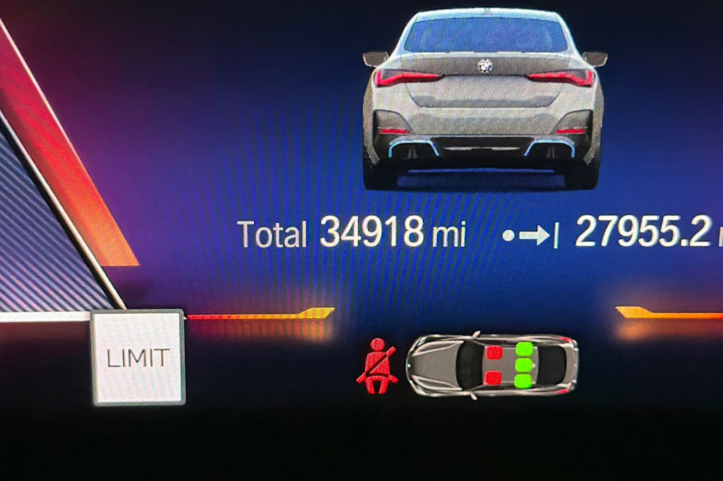 Thumbnail: 2023 BMW i4 - 27