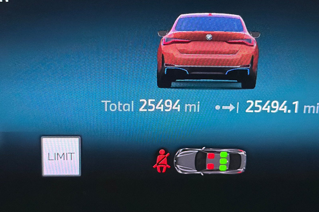 Thumbnail: 2024 BMW i4 - 26