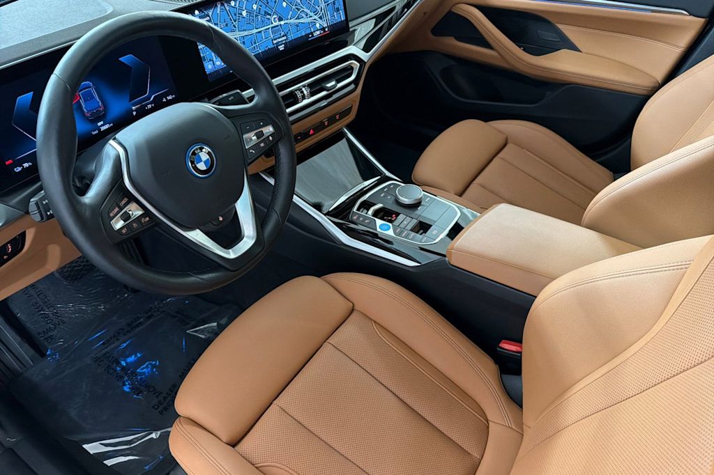 Thumbnail: 2023 BMW i4 - 9