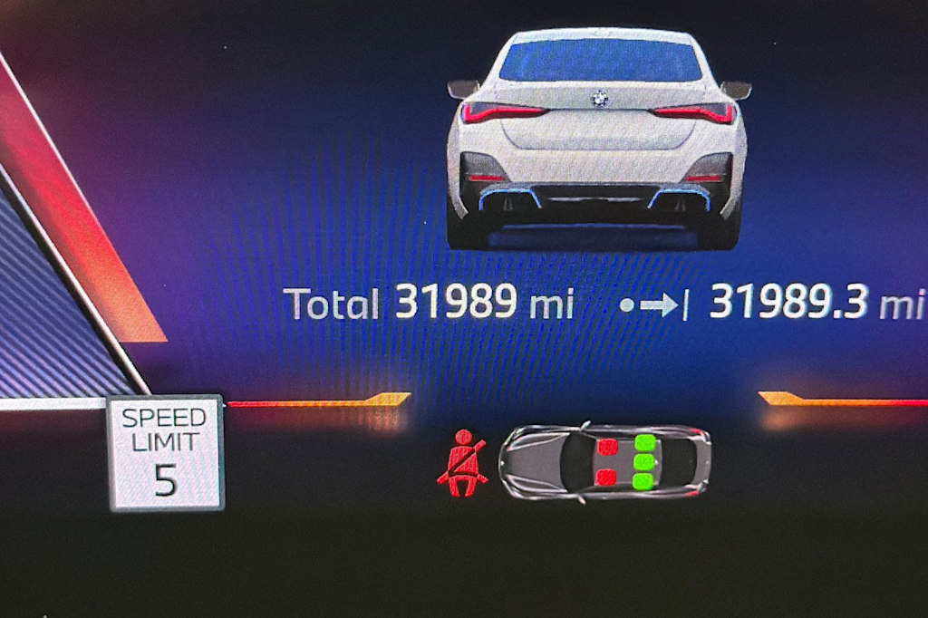 Thumbnail: 2024 BMW i4 - 27