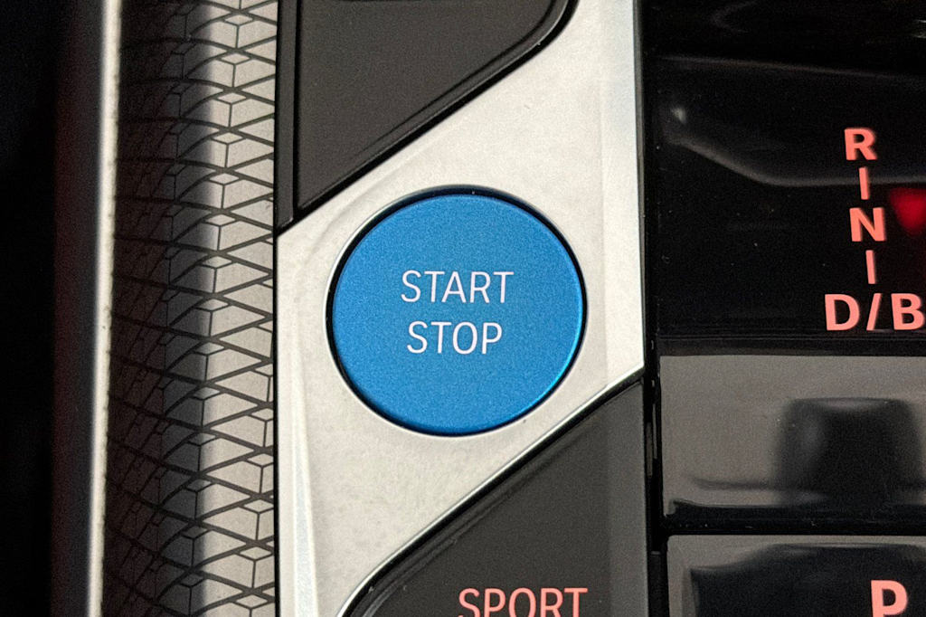 Thumbnail: 2024 BMW i4 - 25