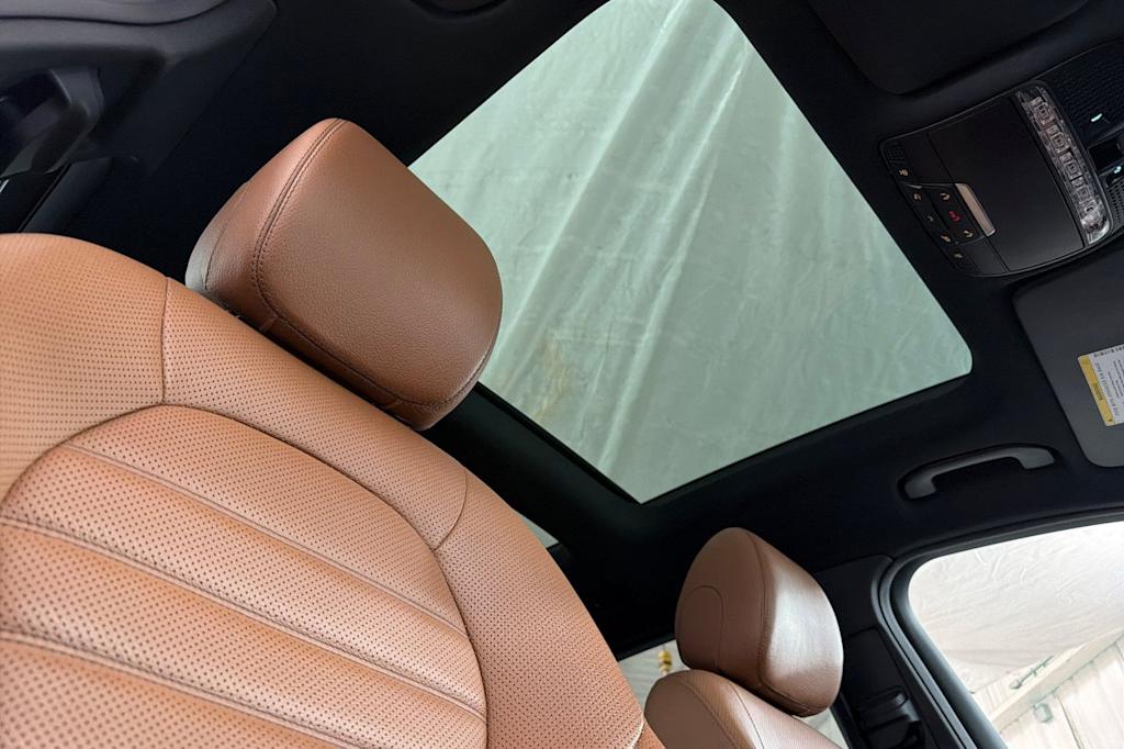 Thumbnail: 2019 Mercedes-Benz GLC - 22