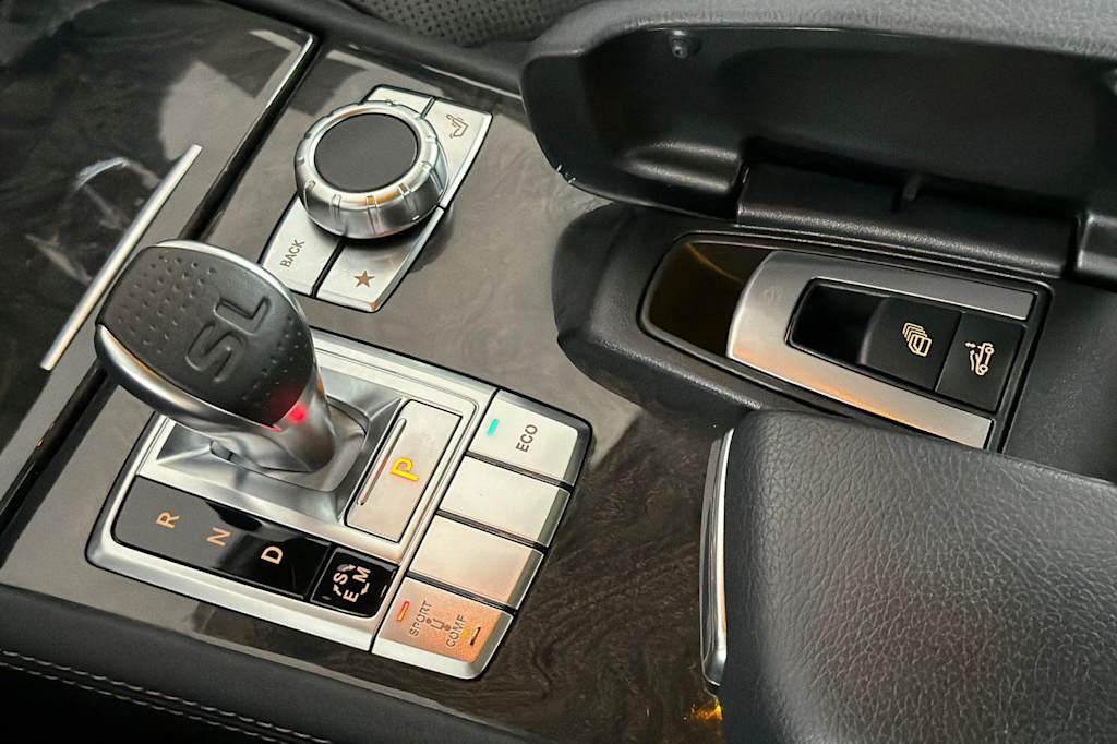 Thumbnail: 2013 Mercedes-Benz SL-Class - 13