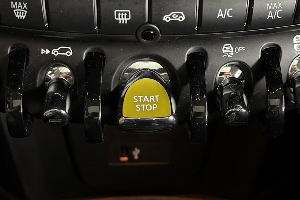 Thumbnail: 2024 MINI Cooper - 10