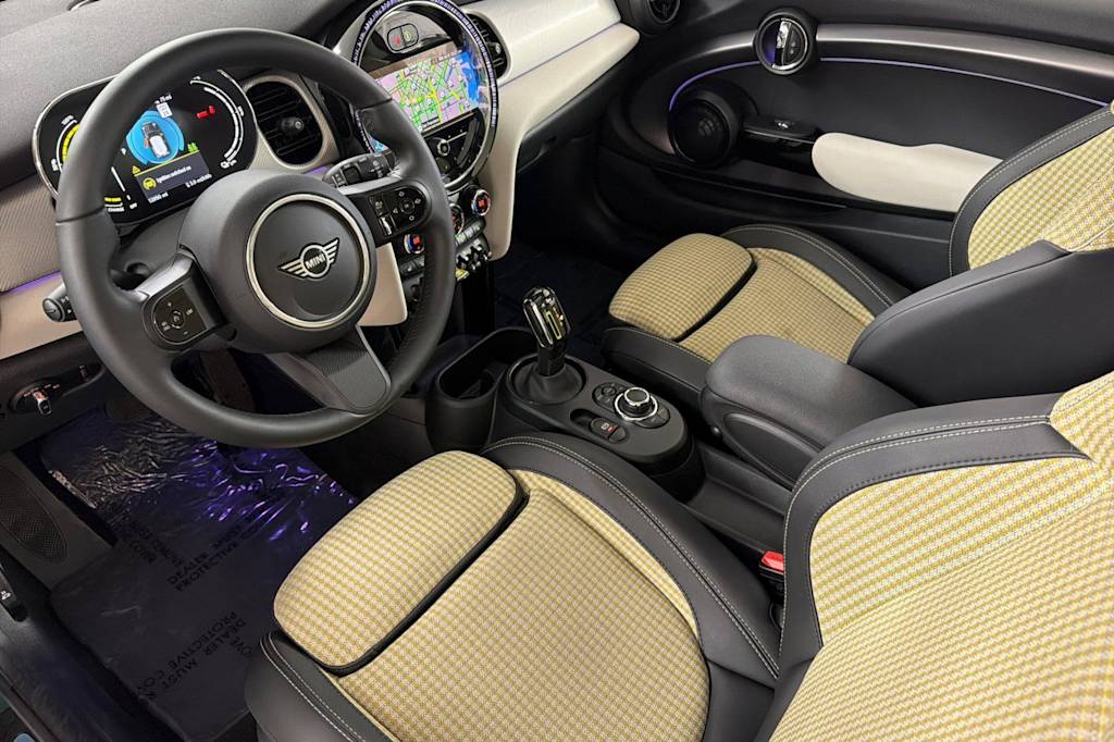 Thumbnail: 2023 MINI Cooper - 8