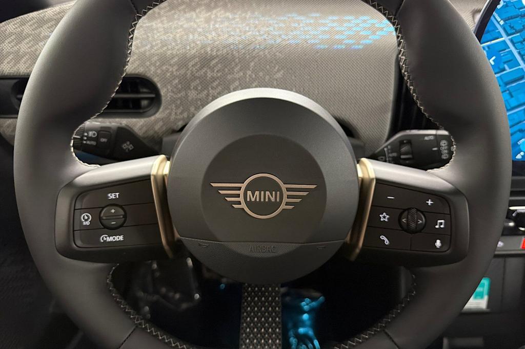 Thumbnail: 2026 MINI Cooper - 24
