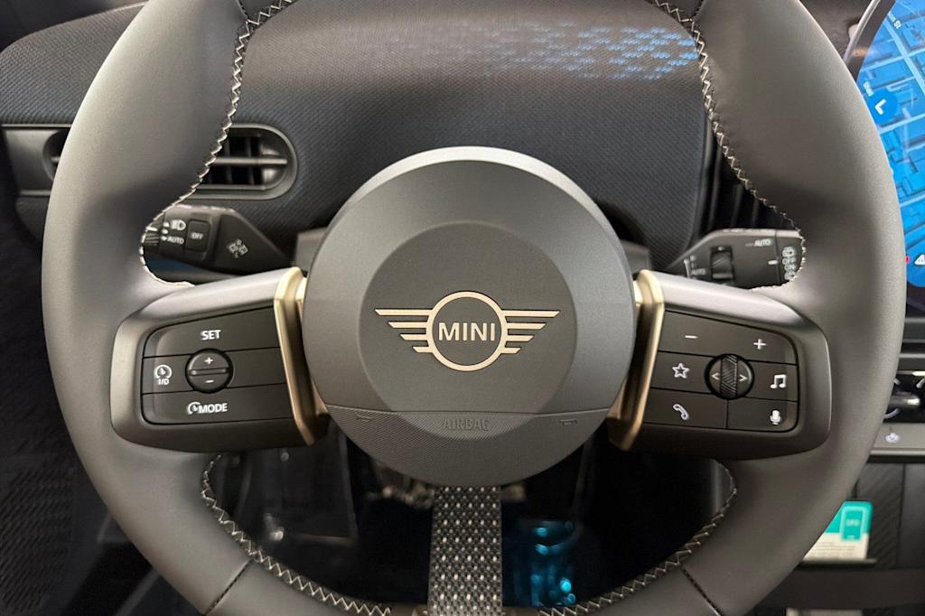 Thumbnail: 2026 MINI Cooper - 23