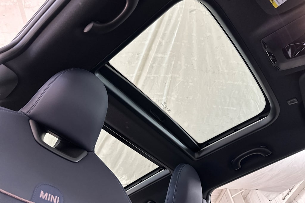 Thumbnail: 2025 MINI Cooper - 21