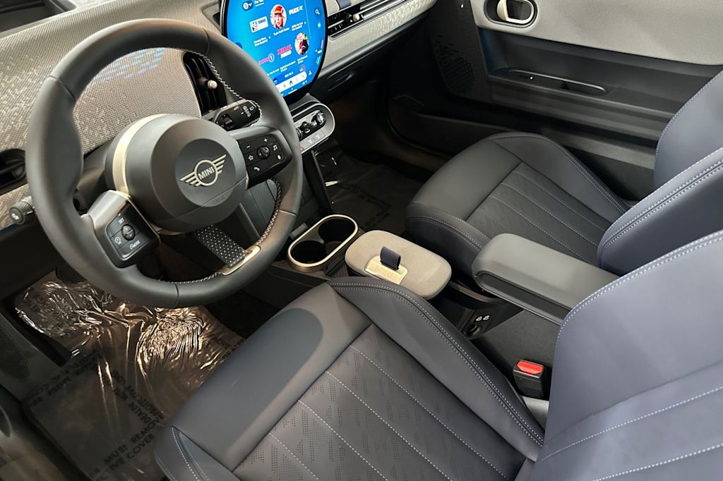 Thumbnail: 2025 MINI Cooper - 9