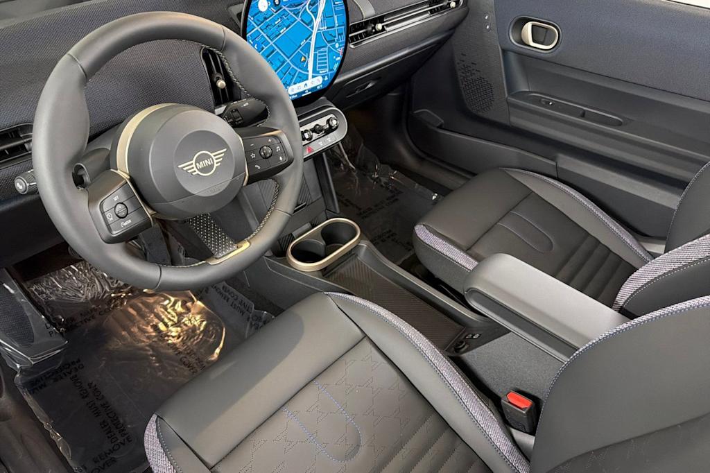 Thumbnail: 2026 MINI Cooper - 8