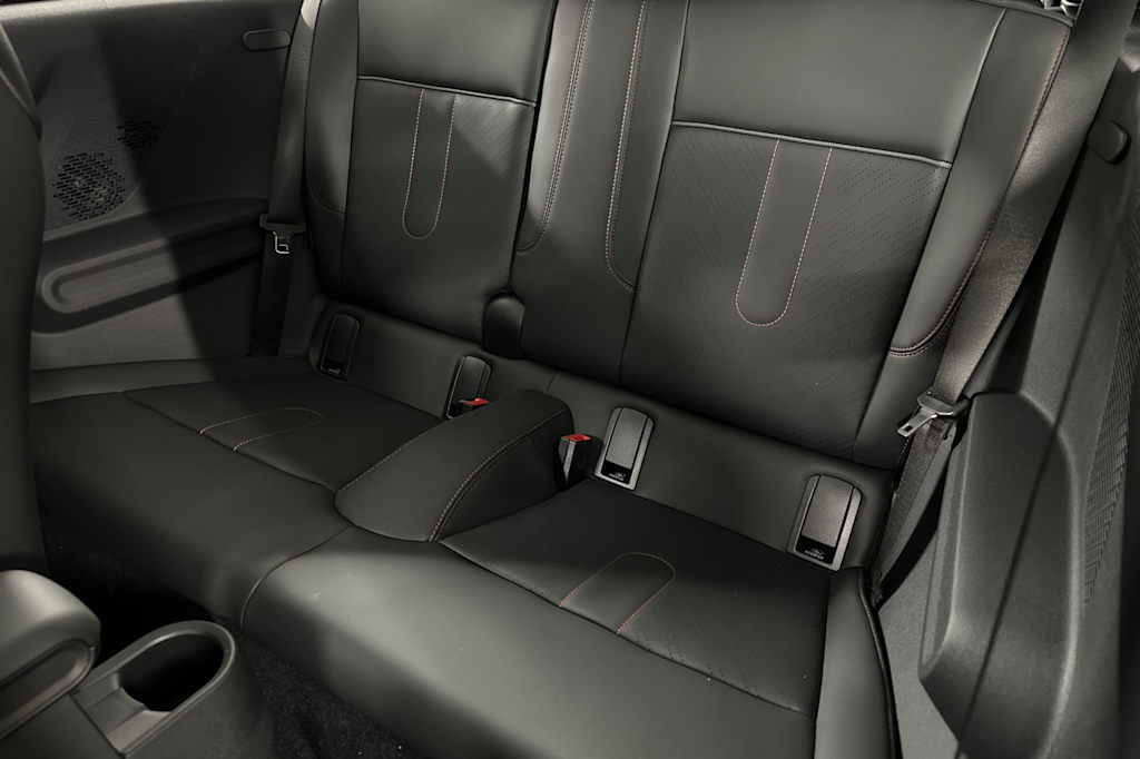 Thumbnail: 2026 MINI Cooper - 12