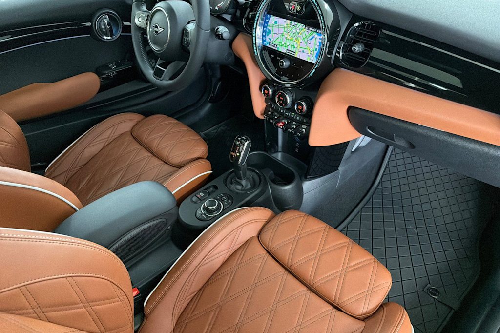 Thumbnail: 2023 MINI Cooper - 10