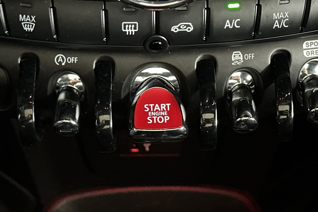 Thumbnail: 2023 MINI Cooper - 28