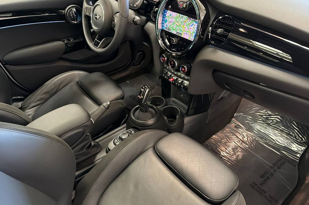 Thumbnail: 2024 MINI Cooper - 13