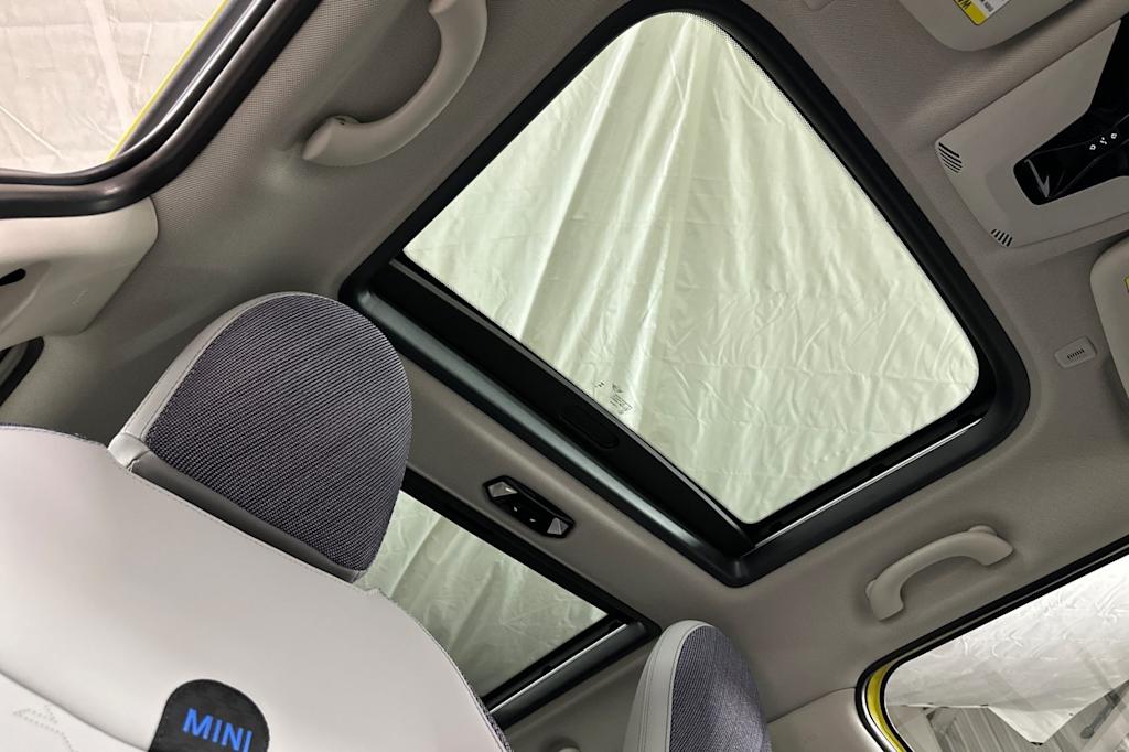 Thumbnail: 2025 MINI Cooper - 19