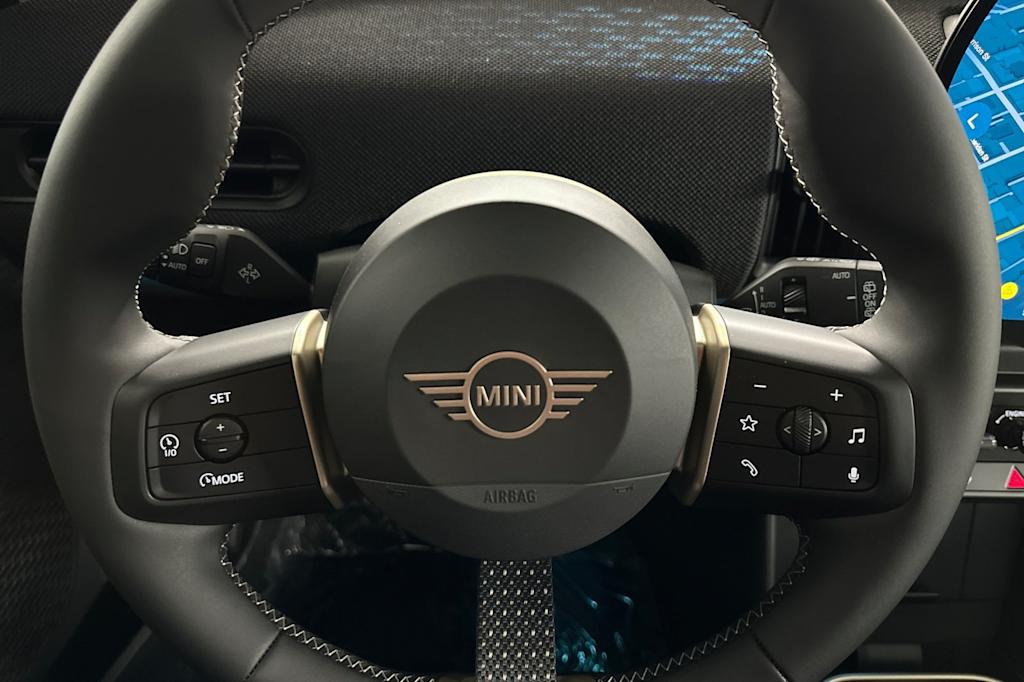 Thumbnail: 2025 MINI Cooper - 24