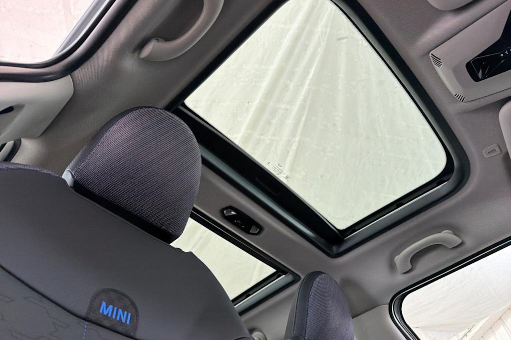Thumbnail: 2027 MINI Cooper - 2