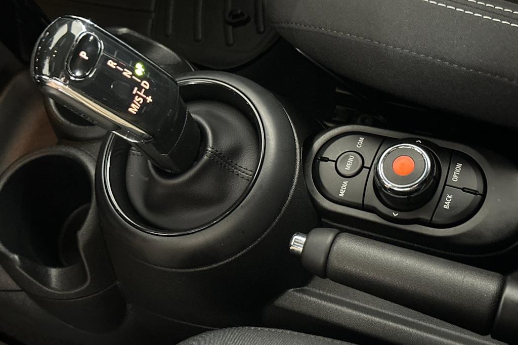 Thumbnail: 2022 MINI Cooper - 14