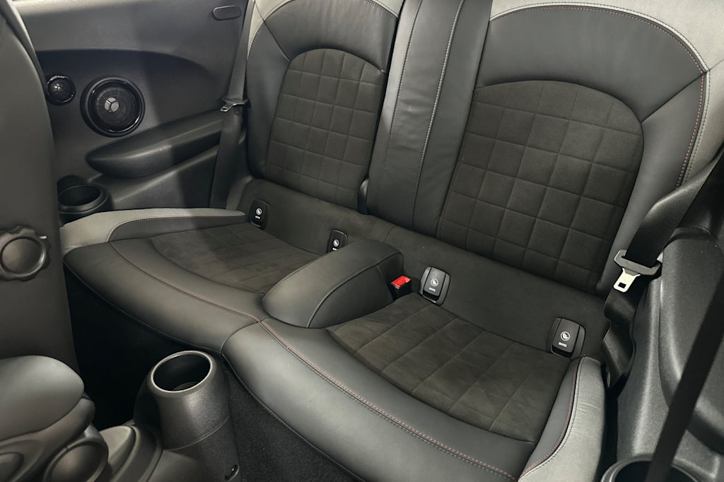 Thumbnail: 2023 MINI Cooper - 10