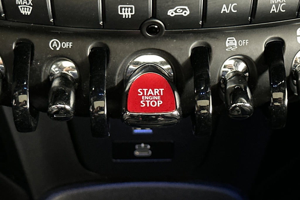 Thumbnail: 2023 MINI Cooper - 9