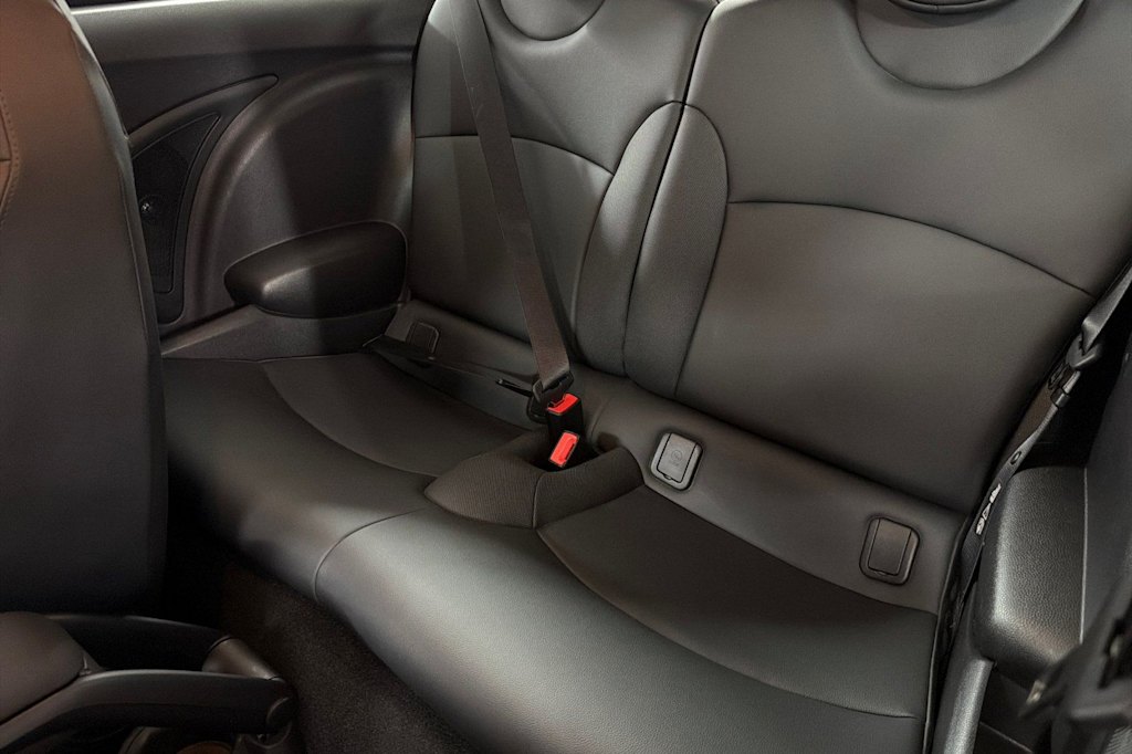 Thumbnail: 2011 MINI Cooper - 9