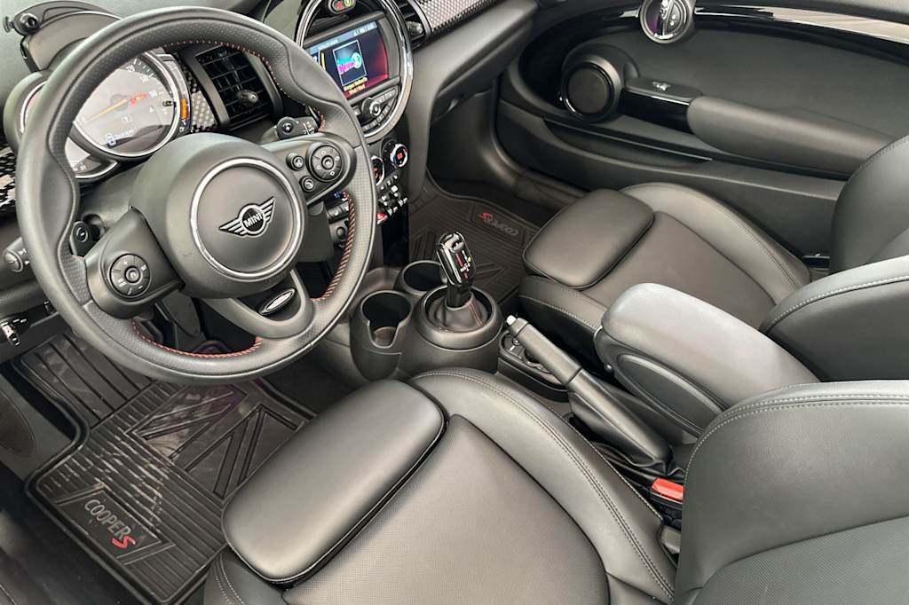 2020 MINI Cooper S 8