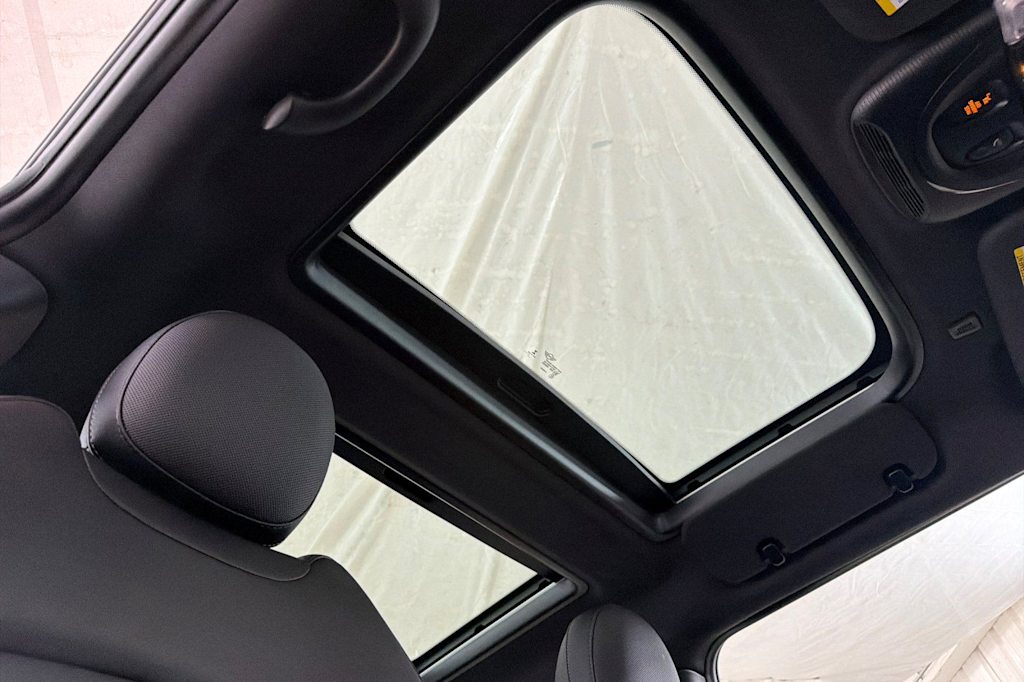 Thumbnail: 2019 MINI Cooper - 22