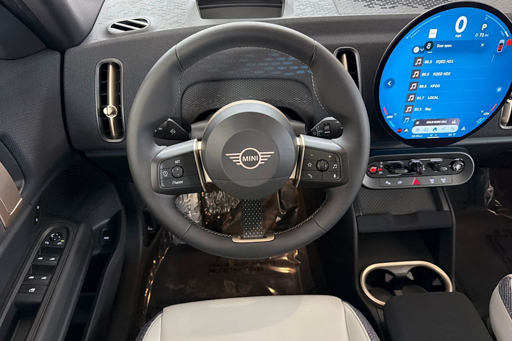 Thumbnail: 2027 MINI Cooper Countryman - 8