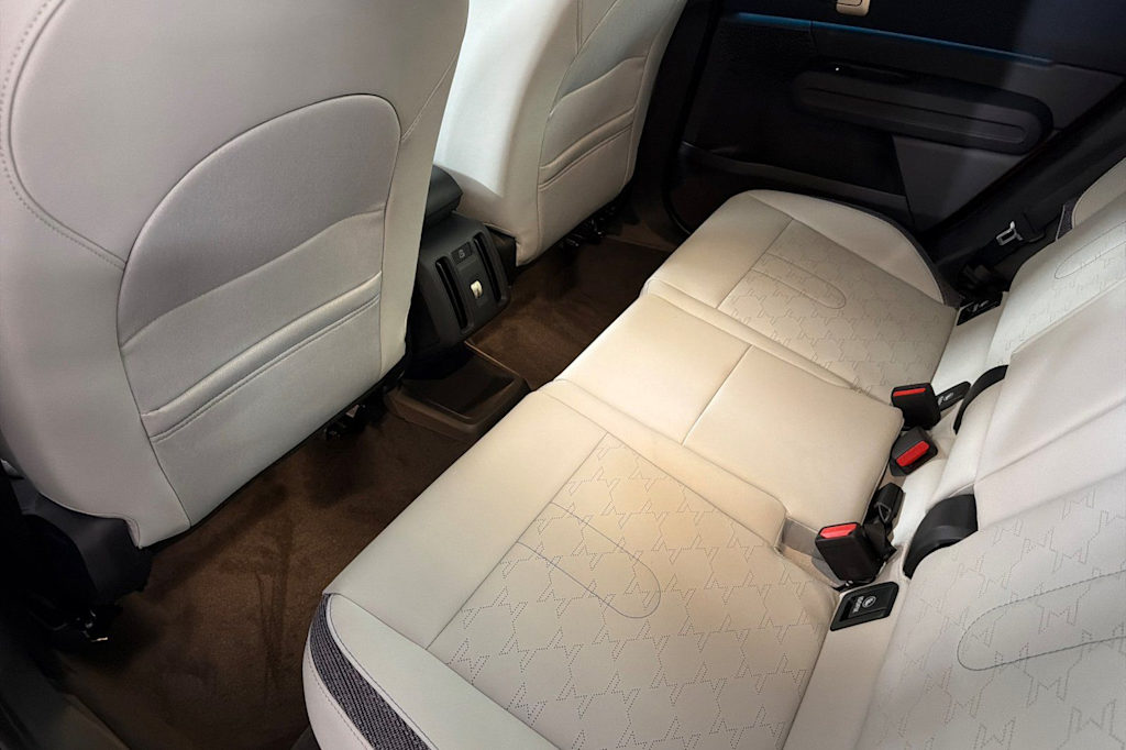 Thumbnail: 2027 MINI Cooper Countryman - 11