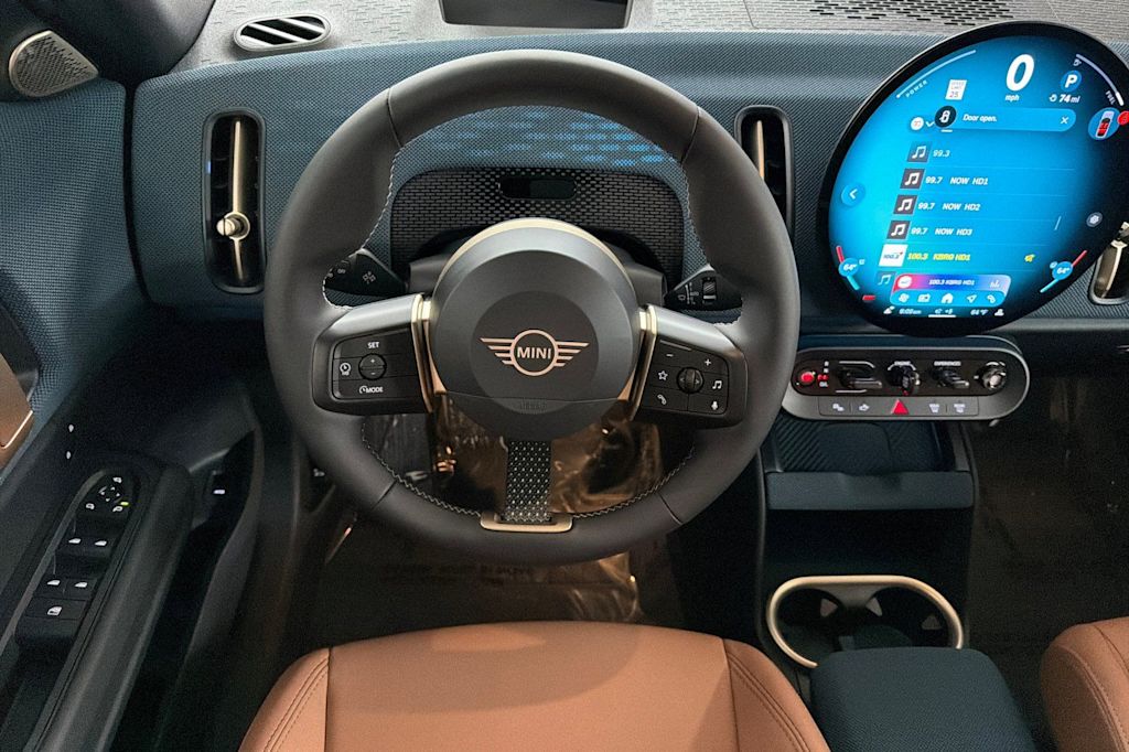 Thumbnail: 2027 MINI Cooper Countryman - 8