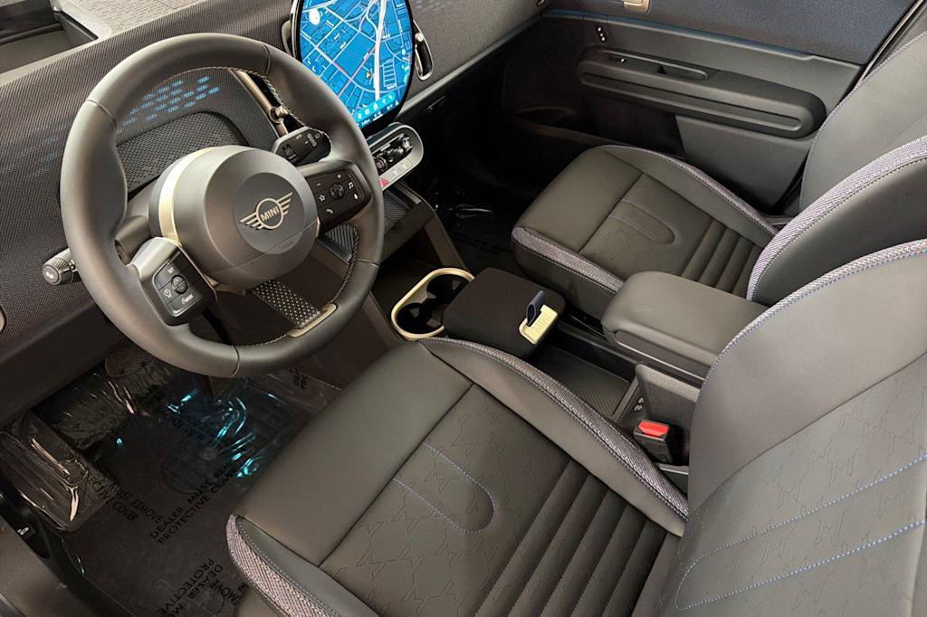 Thumbnail: 2027 MINI Cooper Countryman - 9