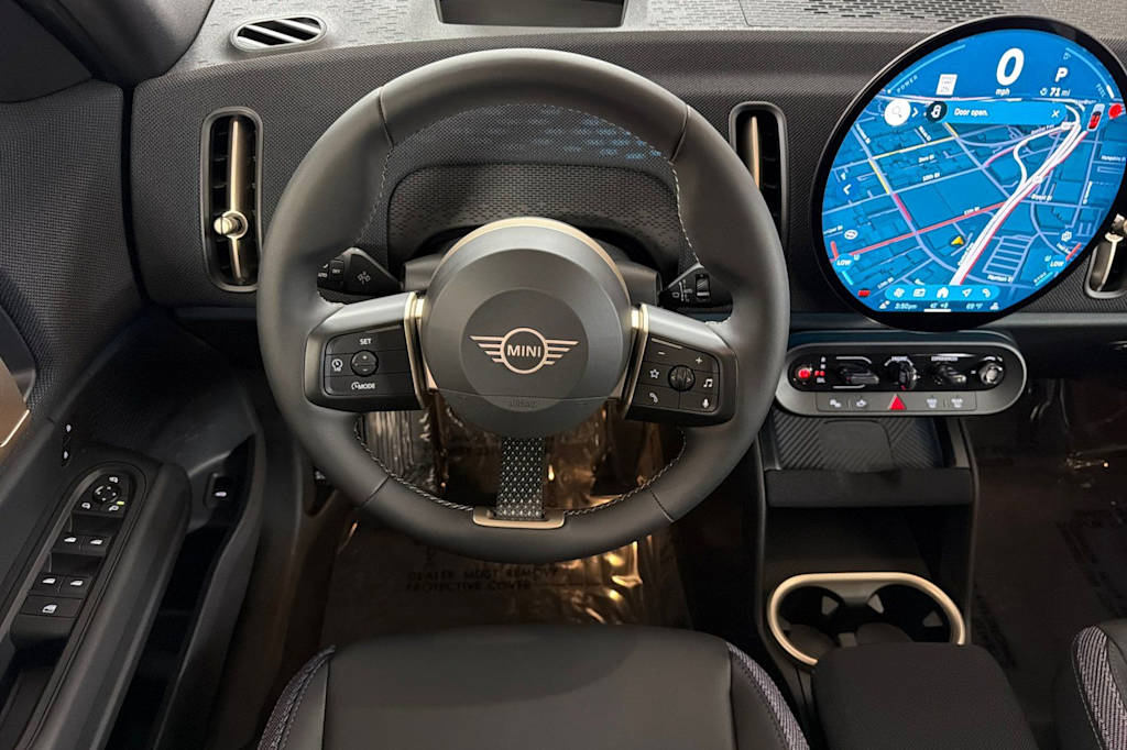 Thumbnail: 2027 MINI Cooper Countryman - 8