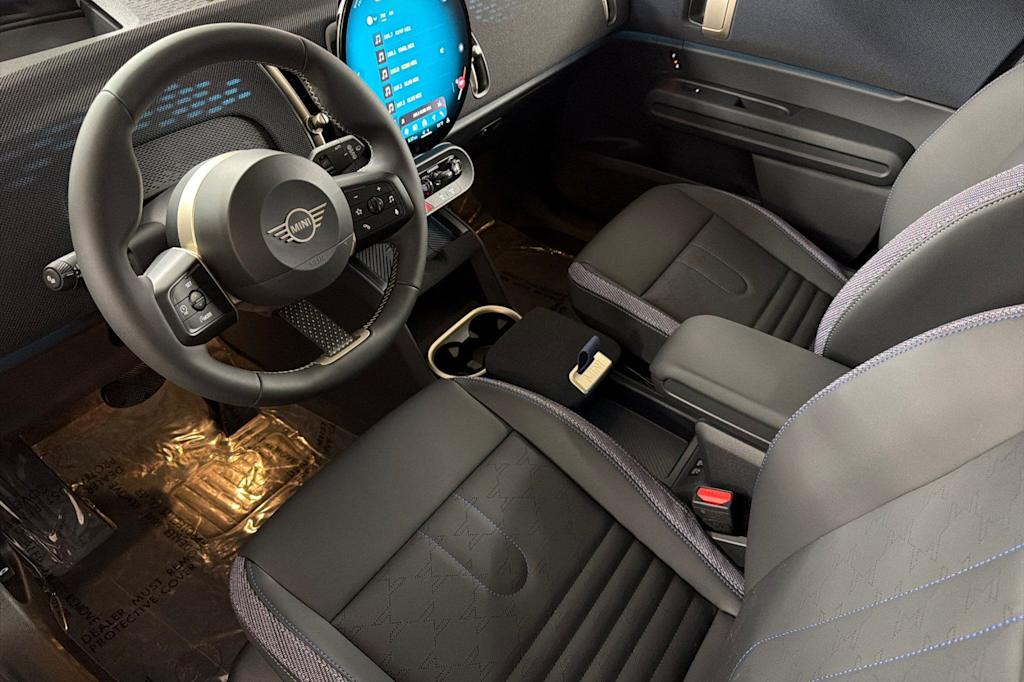 Thumbnail: 2027 MINI Cooper Countryman - 9