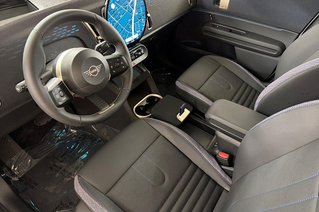 Thumbnail: 2027 MINI Cooper Countryman - 10