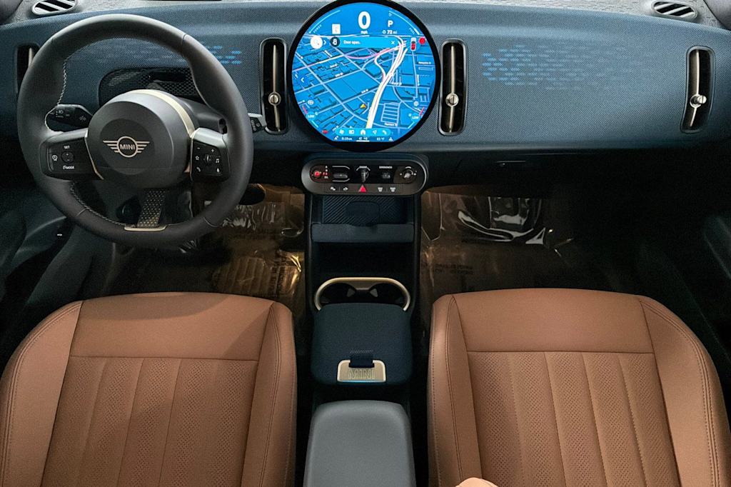 Thumbnail: 2027 MINI Cooper Countryman - 2
