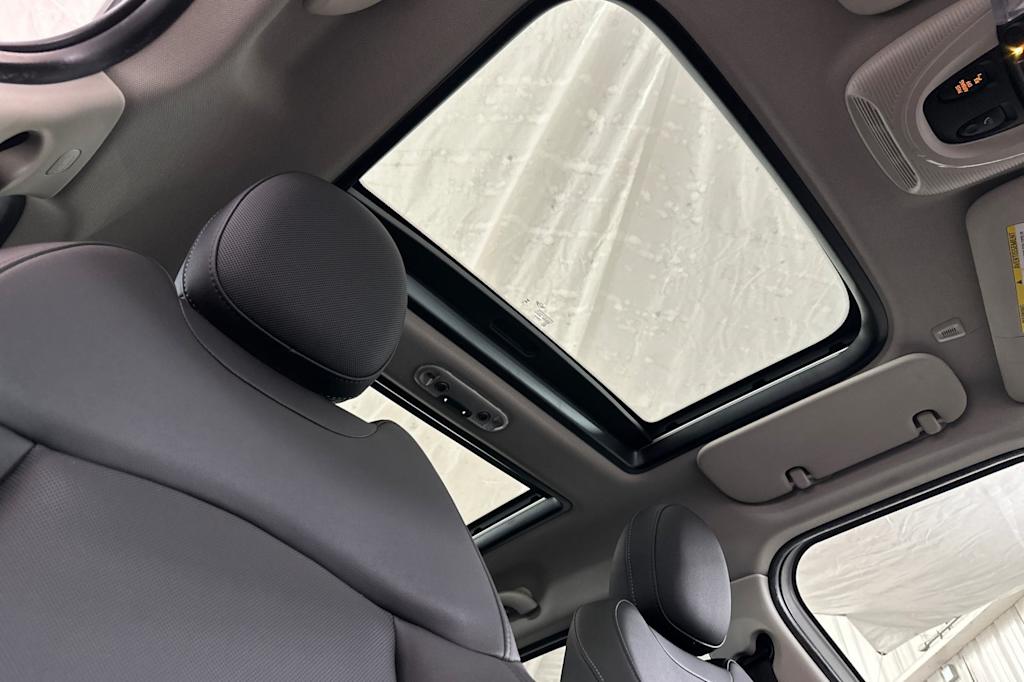 Thumbnail: 2023 MINI Cooper Countryman - 24