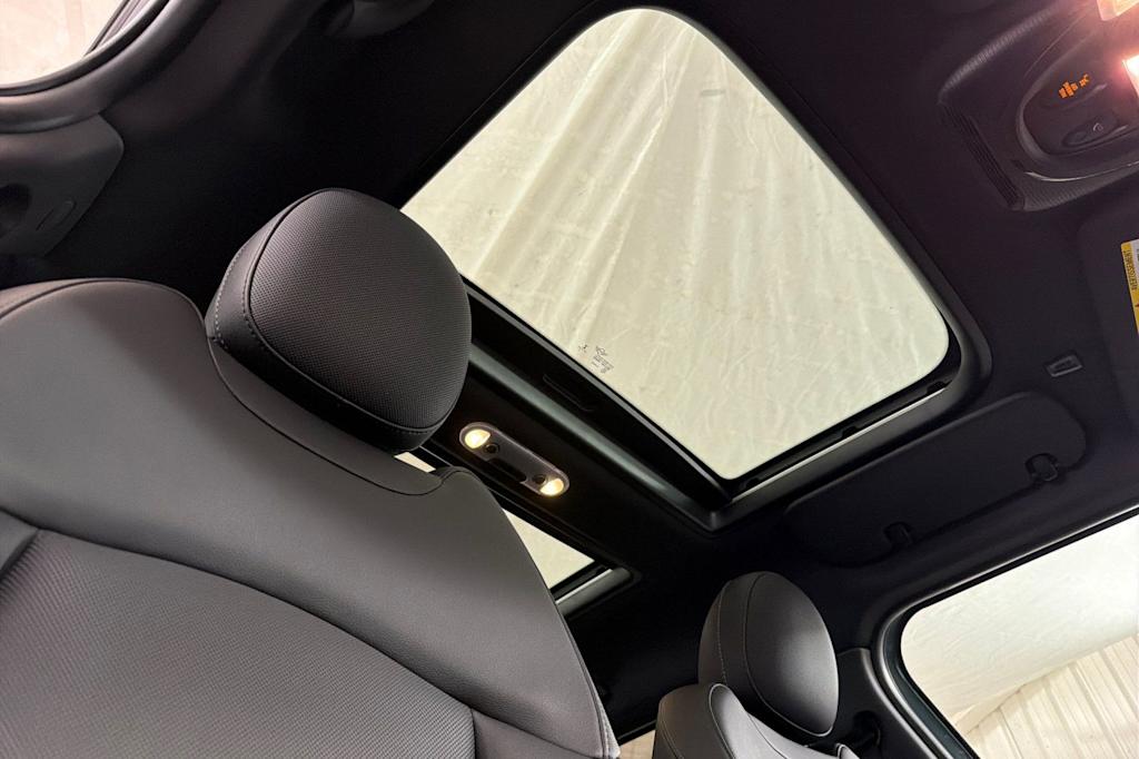 Thumbnail: 2021 MINI Cooper Countryman - 23