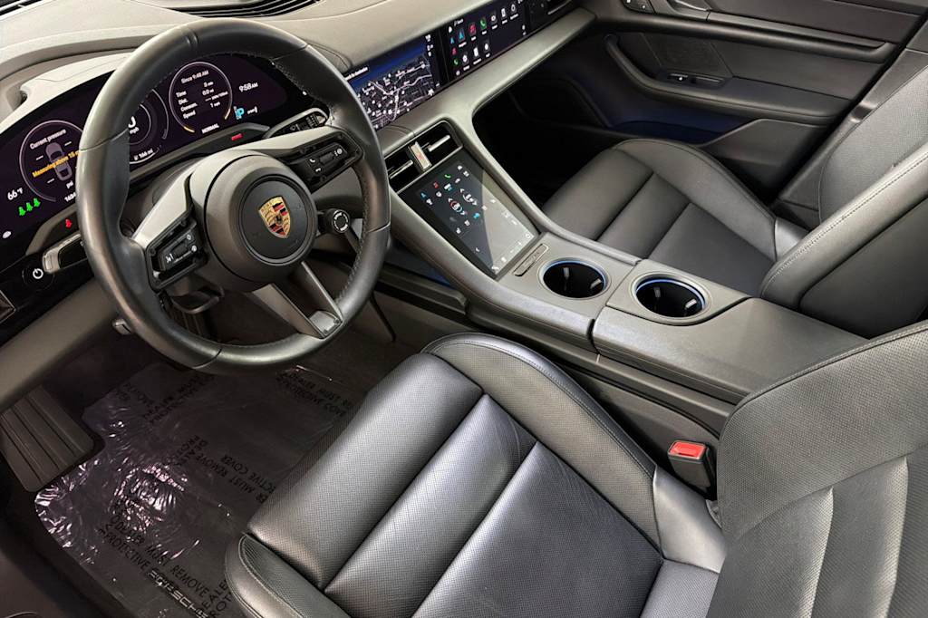 Thumbnail: 2023 Porsche Taycan - 7