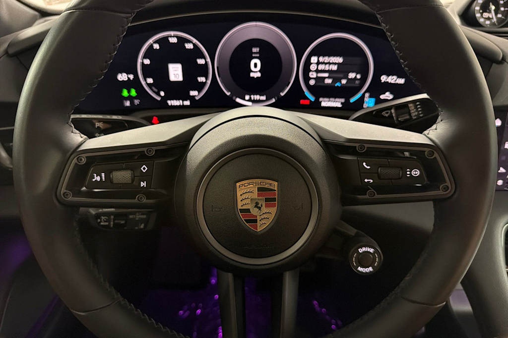 Thumbnail: 2025 Porsche Taycan - 25