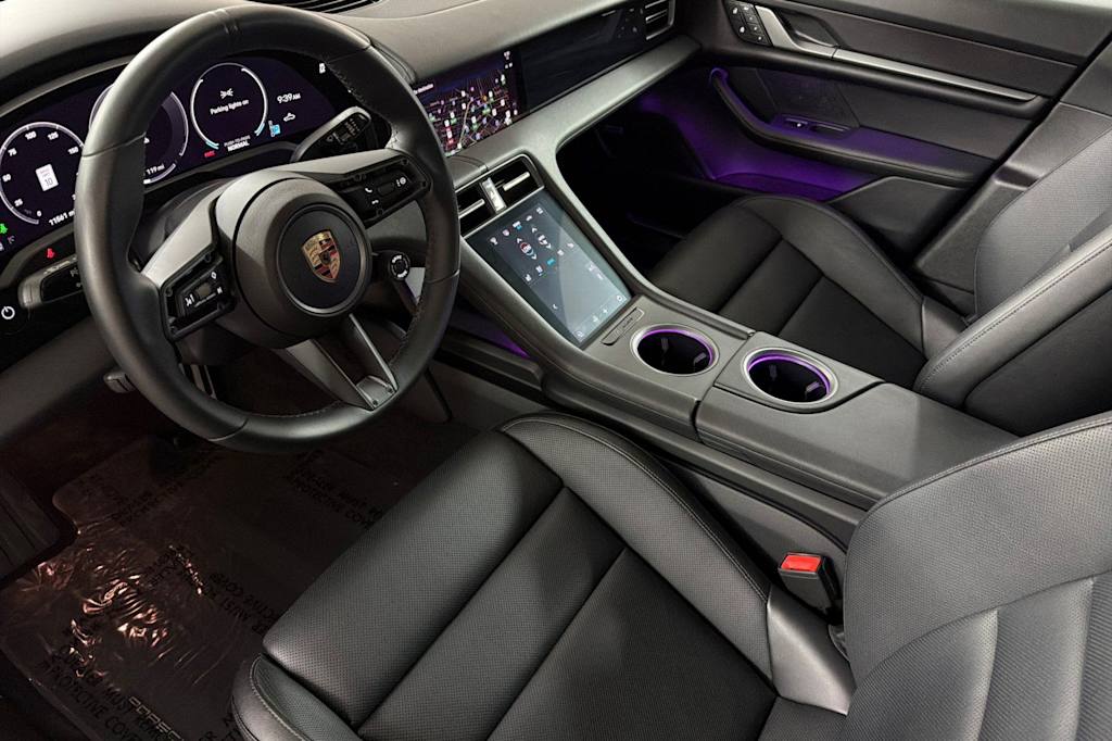 Thumbnail: 2025 Porsche Taycan - 8