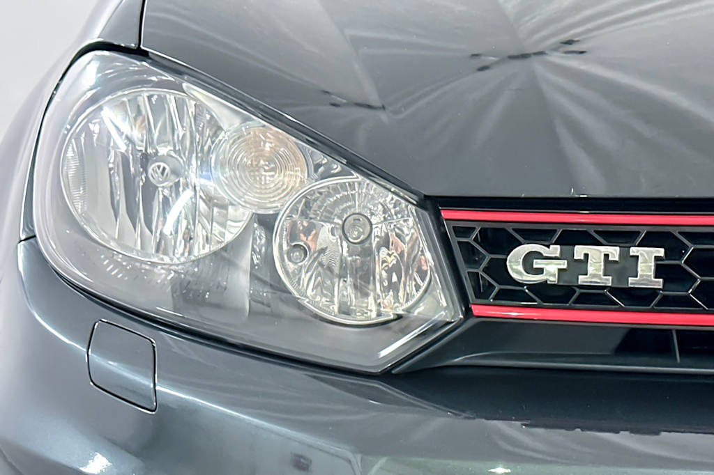 Thumbnail: 2011 Volkswagen Golf - 26
