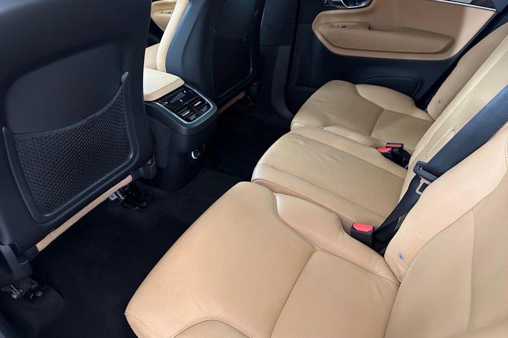 Thumbnail: 2019 Volvo XC90 - 10