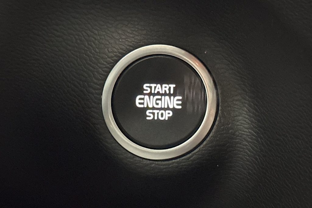 Thumbnail: 2021 Volvo XC40 - 26