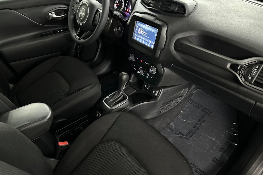 Thumbnail: 2020 Jeep Renegade - 12