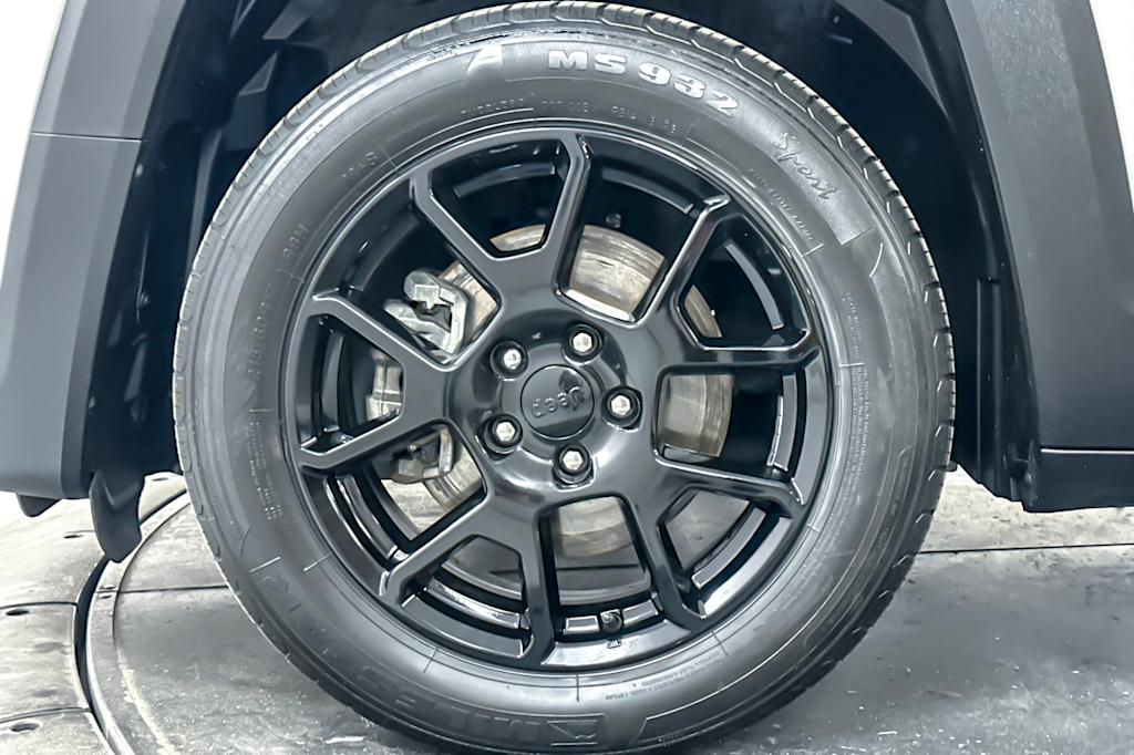 Thumbnail: 2020 Jeep Renegade - 8