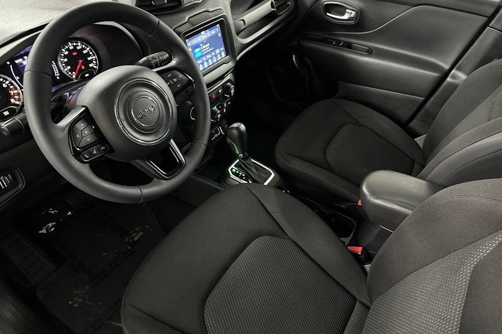 Thumbnail: 2020 Jeep Renegade - 9