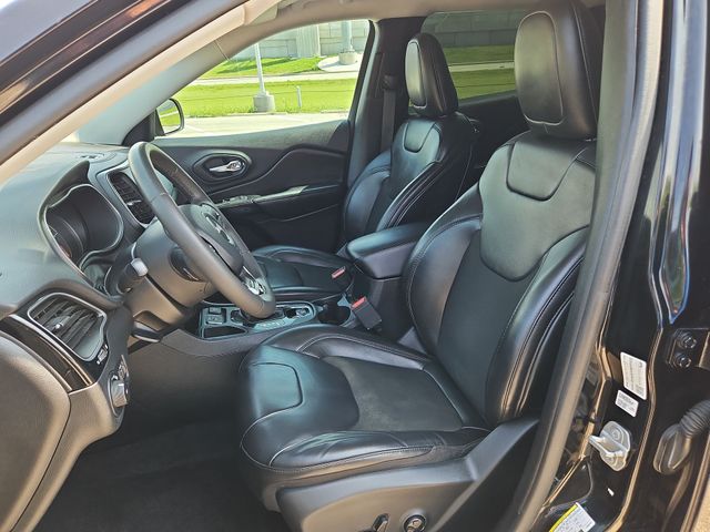 Thumbnail: 2020 Jeep Cherokee - 10