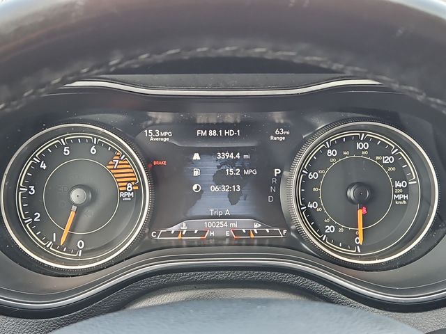 Thumbnail: 2019 Jeep Cherokee - 16