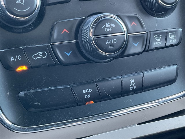 Thumbnail: 2014 Jeep Grand Cherokee - 15