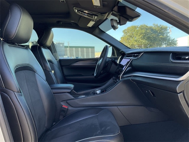 Thumbnail: 2024 Jeep Grand Cherokee L - 26